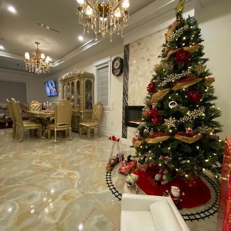 Milano Luxury Suite Vancouver Kültér fotó
